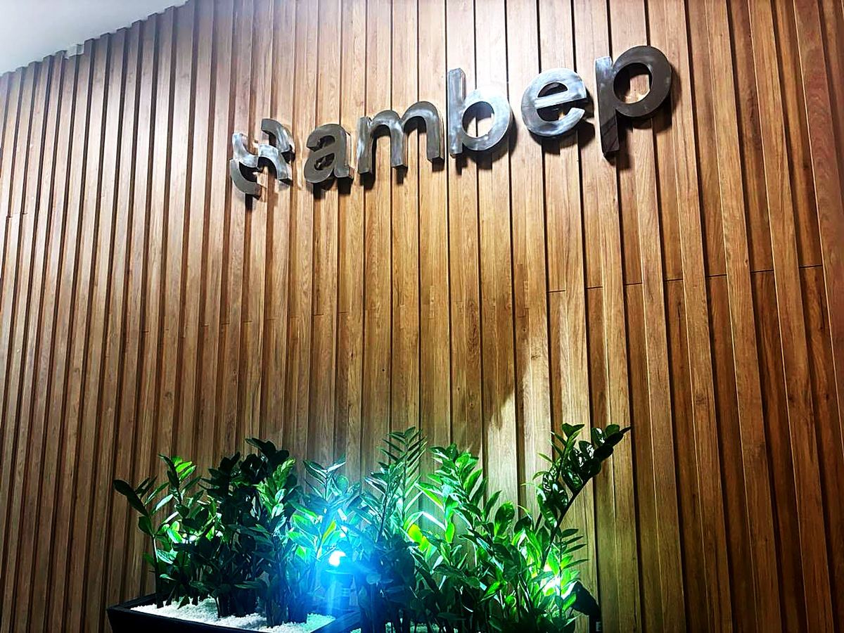Letreiro AMBEP em letras de inox